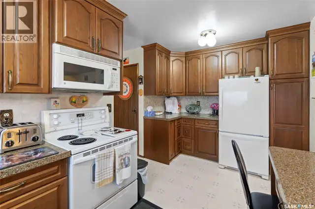 Labelle Acreage Vanscoy Rm No. 345, Saskatchewan in Houses for Sale in Saskatoon - Image 32