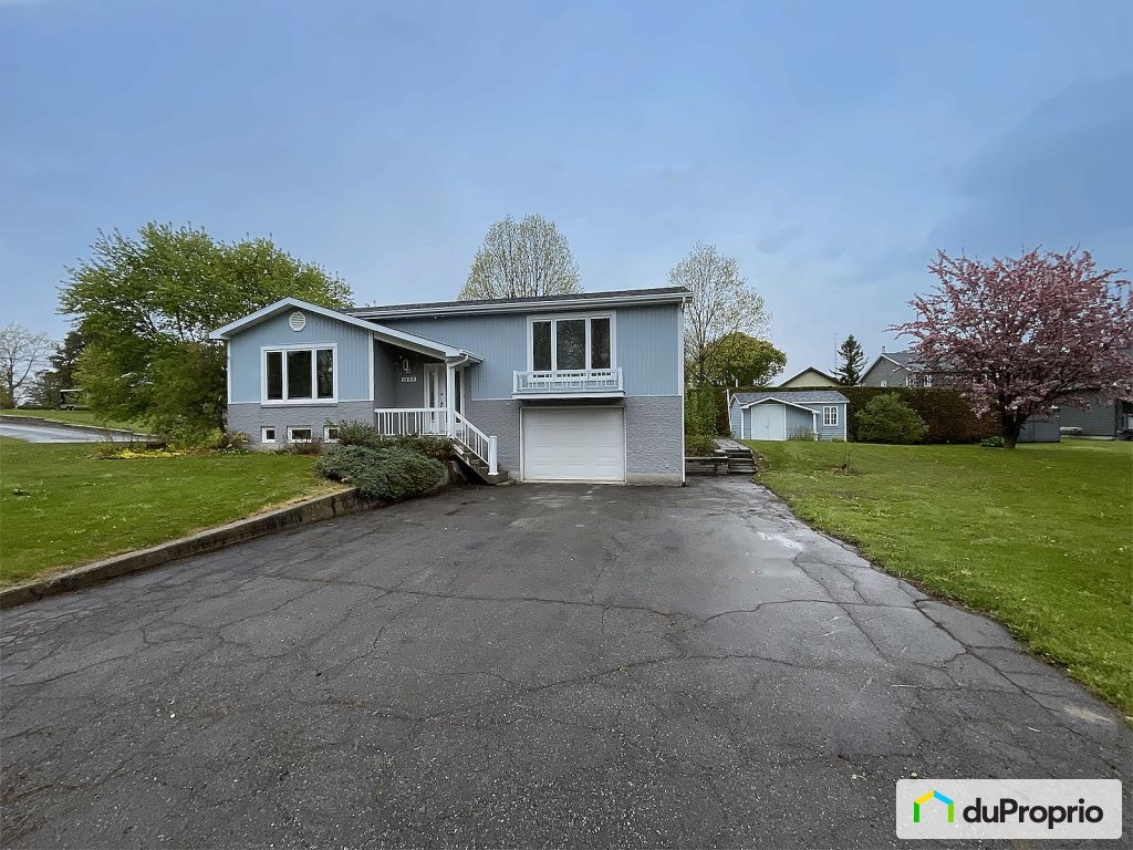$375,000 - Split Level for sale in St-Valerien-De-Milton — photo 1