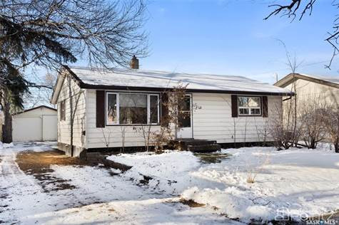 210 Minto STREET in Houses for Sale in Regina