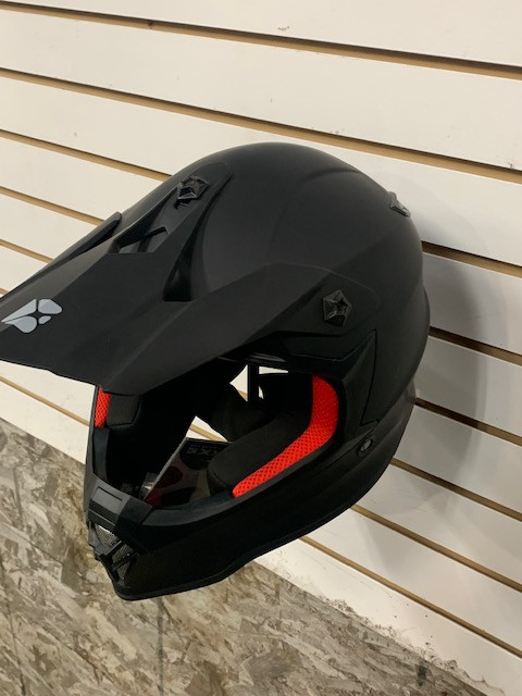 CKX Black Motocross Helmet in Motorcycle Parts & Accessories in Saskatoon - Image 3