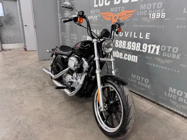 2012 Harley-Davidson XL883L Sportster Superlow in Street, Cruisers & Choppers in Drummondville - Image 4
