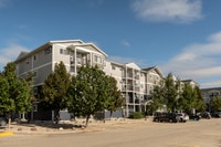 Broadstreet's River Meadow Estates offers 1 and 2 bedroom pet friendly apartments for rent in peacef... (image 1)