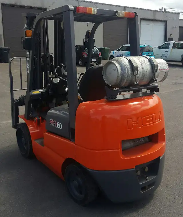 transpalette  chariot elevateur manuel 1 an garantie forklift​ in Other in City of Montréal - Image 10