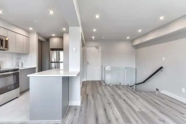 4.5 Grand and Luxurious Two-Storey, Pierrefonds 1695$628637584028191221