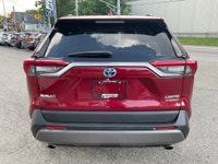 Vehicle Highlights: - Accident free - Highly optioned Limited model - Hybrid Here's a beautiful Toyo... (image 5)