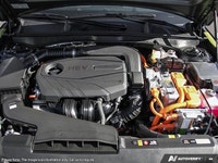 Crowfoot Hyundai, AMVIC Licensed Dealer This Hyundai Sonata Hybrid boasts a Gas/Electric I-4 2.0 L/1... (image 5)