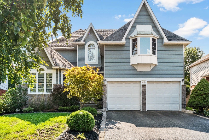 Stunning 4 bedroom detached home now available in Brier Park!! Houses for Sale Brantford