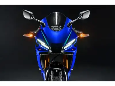 Laval Moto 2026 Yamaha YZF-R3 PRE-COMMANDE Fin de saison = meilleures offres! Réservez maintenant et...