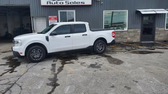 2022 Ford Maverick XLT-AWD-BACK UP CAMERA-BLUETOOTH-CARPLAY in Cars & Trucks in Leamington - Image 3