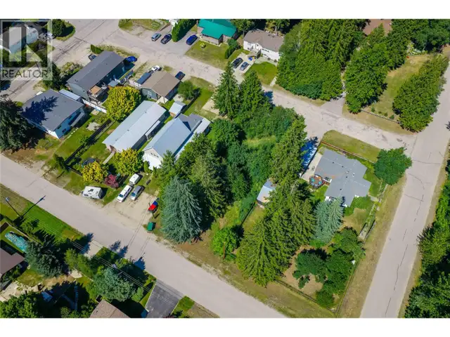1206 Carlson Street Revelstoke, British Columbia in Land for Sale in Revelstoke - Image 11