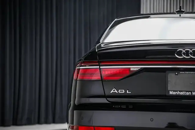 2021 Audi A8 60 TFSI V8 QUATTRO |NOACCIDENT|LONGWHEEL|SERV.RECS in Cars & Trucks in City of Toronto - Image 18