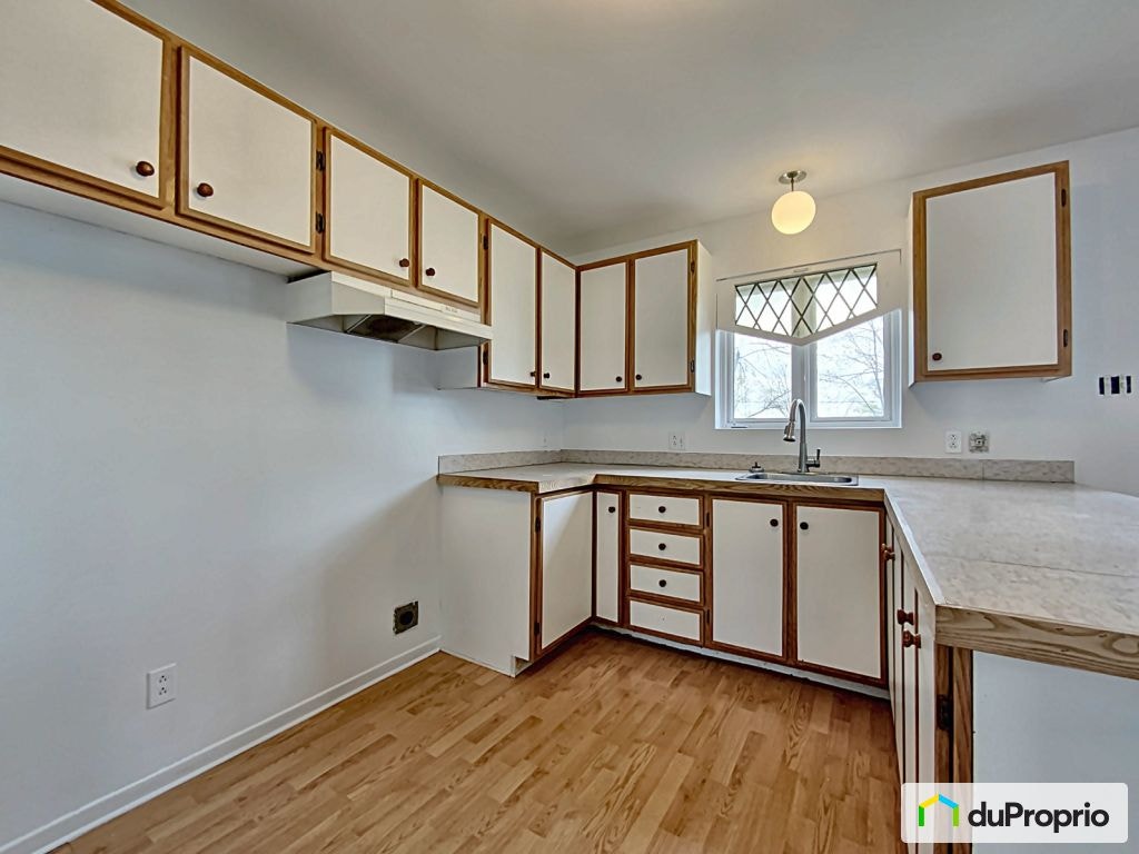 $525,000 - 2 Storey for sale in Ile d'Orléans (St-Jean) — photo 2
