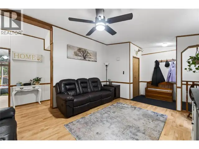19 West Poirier Road Mara, British Columbia in Houses for Sale in Kamloops - Image 8