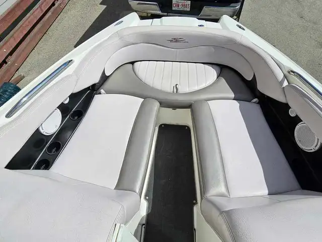 2006 Mastercraft XSTAR FINANCING AVAILABLE in Powerboats & Motorboats in Kelowna - Image 11