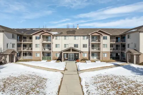 Enjoy living in a connected community at Lonsdale Court, part of the Laebon Rental Communities famil...