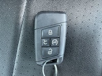 2.0L Intercooled Turbo I4 Engine. 8 Speed Auto w/OD. 5 Passengers. Folding Rear Seats. All Wheel Dri... (image 9)