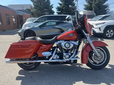 Check out this 2007 CANADIAN Harley-Davidson 96ci Street Glide with only 71,534kms. Be sure to follo...