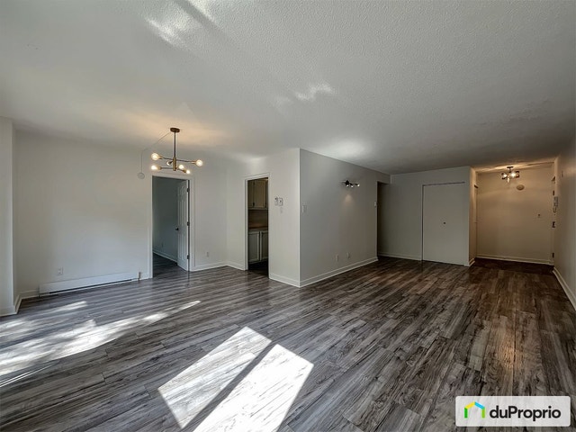 $399,000 - Condominium for sale in Ahuntsic / Cartierville — photo 2