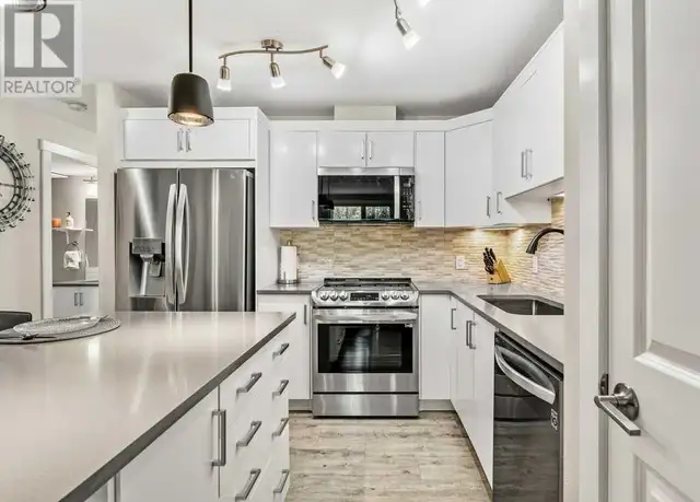 1007 Cranbrook Walk SE Calgary, Alberta62864759612547122