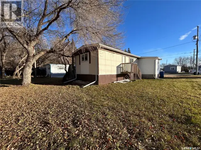 211 Railway AVENUE Wawota, Saskatchewan in Houses for Sale in Regina - Image 3