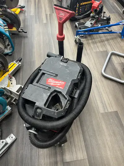 Milwaukee 0910-20 Wet/Dry Vacuum, View more