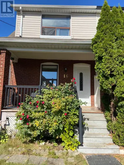 16 ASHBURY AVENUE Toronto (Oakwood Village), Ontario