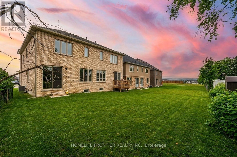 MAIN - 75 KIRKWOOD WAY Barrie (Painswick South), Ontario 2