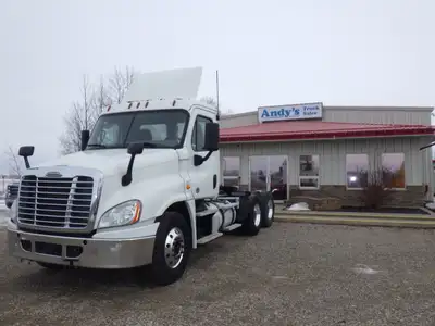 Welcome to Andy's Truck Sales. 2019 FREIGHTLINER CASCADIA DAY CAB TRACTOR #2586 WHITE 586,400 KM 14,...