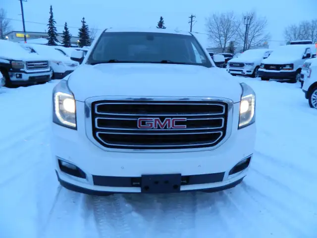 2017 GMC Yukon XL 8 PASS  /4X4 in Cars & Trucks in Edmonton - Image 7