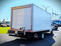 Comes equipped with: Shark fin antenna, LED Headlights, LED Daytime Running Lights, Daytime Running... (image 2)