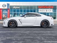 2017 Nissan GT-R Track Edition LOCAL VEHICLE CLEAN CARFAX Pearl White VR38DETT 3.8L V6 DOHC Twin Tur... (image 2)