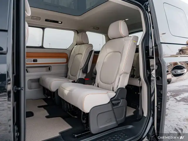 2025 Volkswagen ID. Buzz 1st Edition | CAPTAIN CHAIR | LAUNCH in Cars & Trucks in Grande Prairie - Image 13