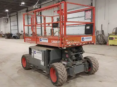 2016 Skyjack SJ6826 RT ROUGHT TERRAIN SCISSOR LIFT, 1047 HOURS, DIESEL POWER 2016 Skyjack SJ6826 RT...