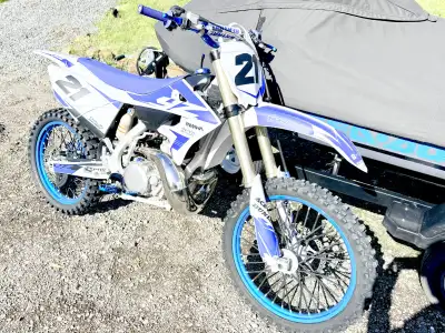 ! GREAT DEAL ! 2024 YAMAHA YZ250 2 STROKE DIRT BIKE ! Bike is in very good shape, Full FMF Exhaust !...