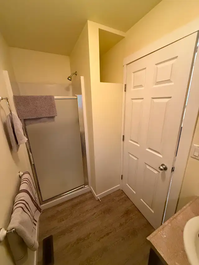 Pet-friendly furnished 1 bed/1 bath with all utilities available