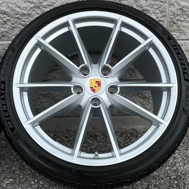 (95%) 4x Porsche 911 *992* 20"/21" OEM Winter Wheels Package in Tires & Rims in City of Toronto - Image 6