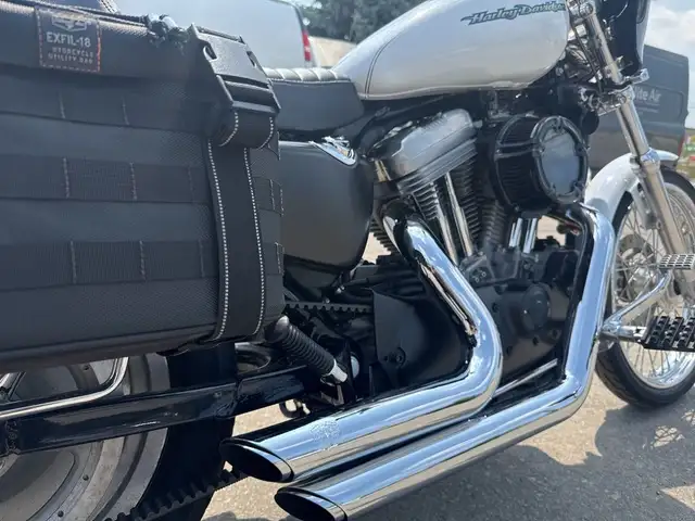 2005 Harley-Davidson Sportster ~ SPORSTER 883 ~ CANADIAN ~ V&H E in Street, Cruisers & Choppers in City of Toronto - Image 13