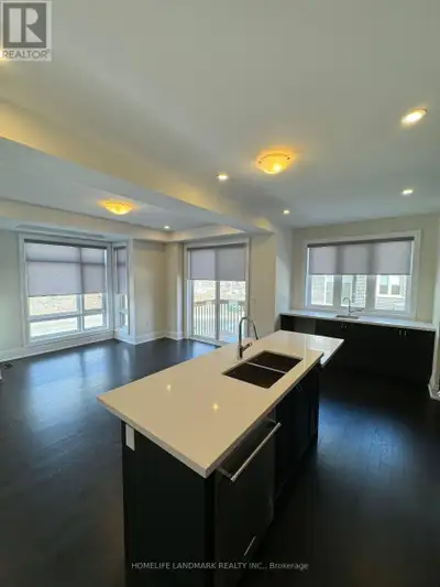 6 MACE AVENUE Richmond Hill, Ontario