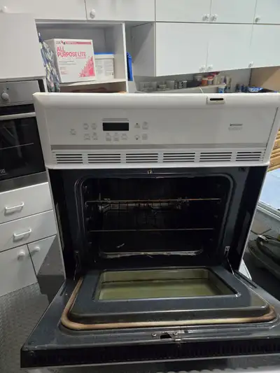 four encastré, View more