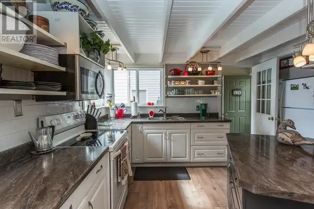 126 Waltonen RD, Plummer Additional Township Bruce Mines, Ontari in Houses for Sale in Sault Ste. Marie - Image 9