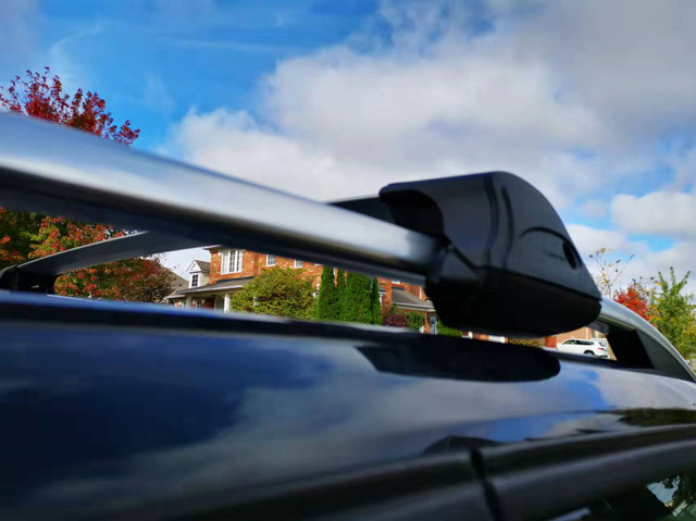 2003-2013 Toyota Highlander Crossbars Roof Rack in Other Parts & Accessories in Markham / York Region - Image 2