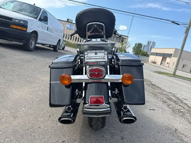 2007 Harley-Davidson Road King ~ ROAD KING ~ 96CI ~ V&H ~ CANADI in Sport Touring in City of Toronto - Image 16