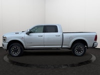 This 2026 RAM 3500 LIMITED CREW CAB 4X4 has the following options Premium Filigree Leather Seats, Po... (image 1)