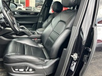 Engineered for exhilarating performance and refined capability, this 2019 Porsche Cayenne Sport Util... (image 9)