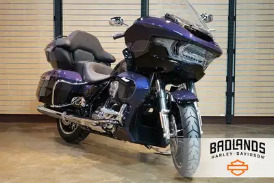 2026 Harley-Davidson Road Glide LimitedThe King of the Highway Returns.The 2026 Road Glide Limited s...