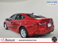 se Engine: Moteur à 4 cylindres 2.5L L/100Km City: 4.9 L/100Km Hwy: 4.9 Safety Equipment Contrôle él... (image 6)