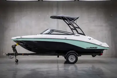 Mettez un coup d’accélérateur � votre été avec l'AR195 et son moteur SVHO Yamaha suralimenté de 1,8...