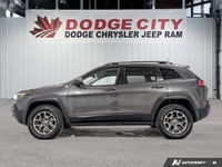 This Jeep Cherokee delivers a Regular Unleaded V-6 3.2 L/198 engine powering this Automatic transmis... (image 1)