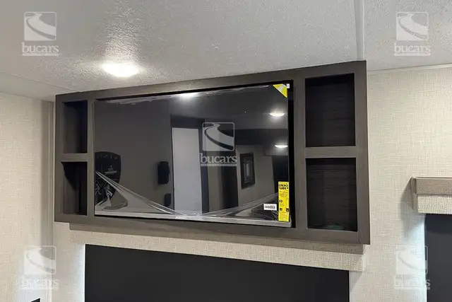 2025 VENTURE RV STRATUS 241VRK in Travel Trailers & Campers in Calgary - Image 22