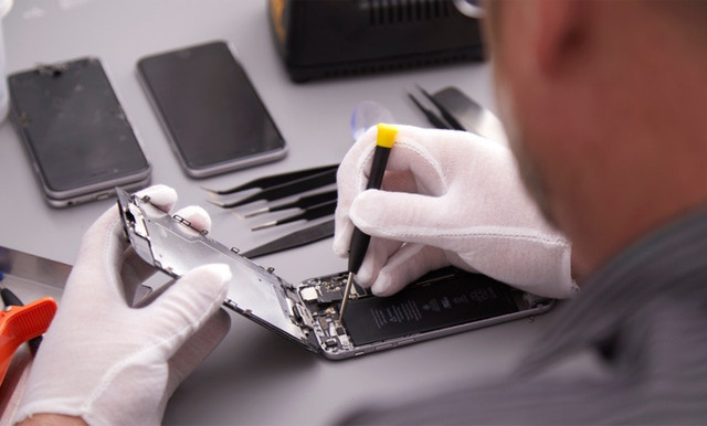 Future  Tech Phone Repairs Fast & Reliable! in Cell Phone Services in Ottawa